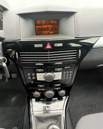 Opel Astra cena 17999 przebieg: 202194, rok produkcji 2010 z Warka małe 781